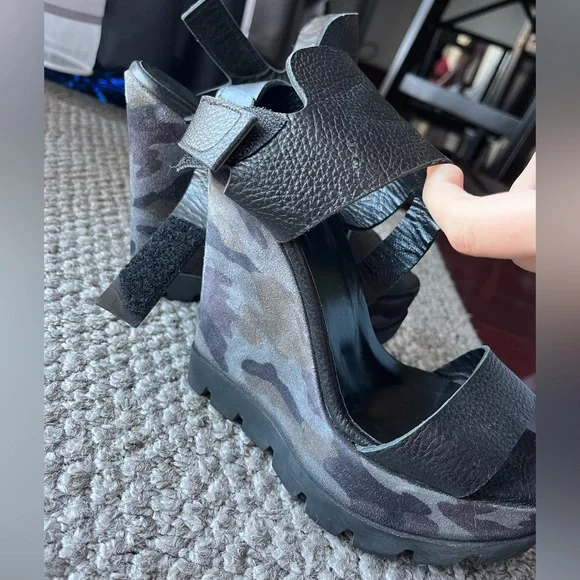 Military element platforms - Picture 15 of 15